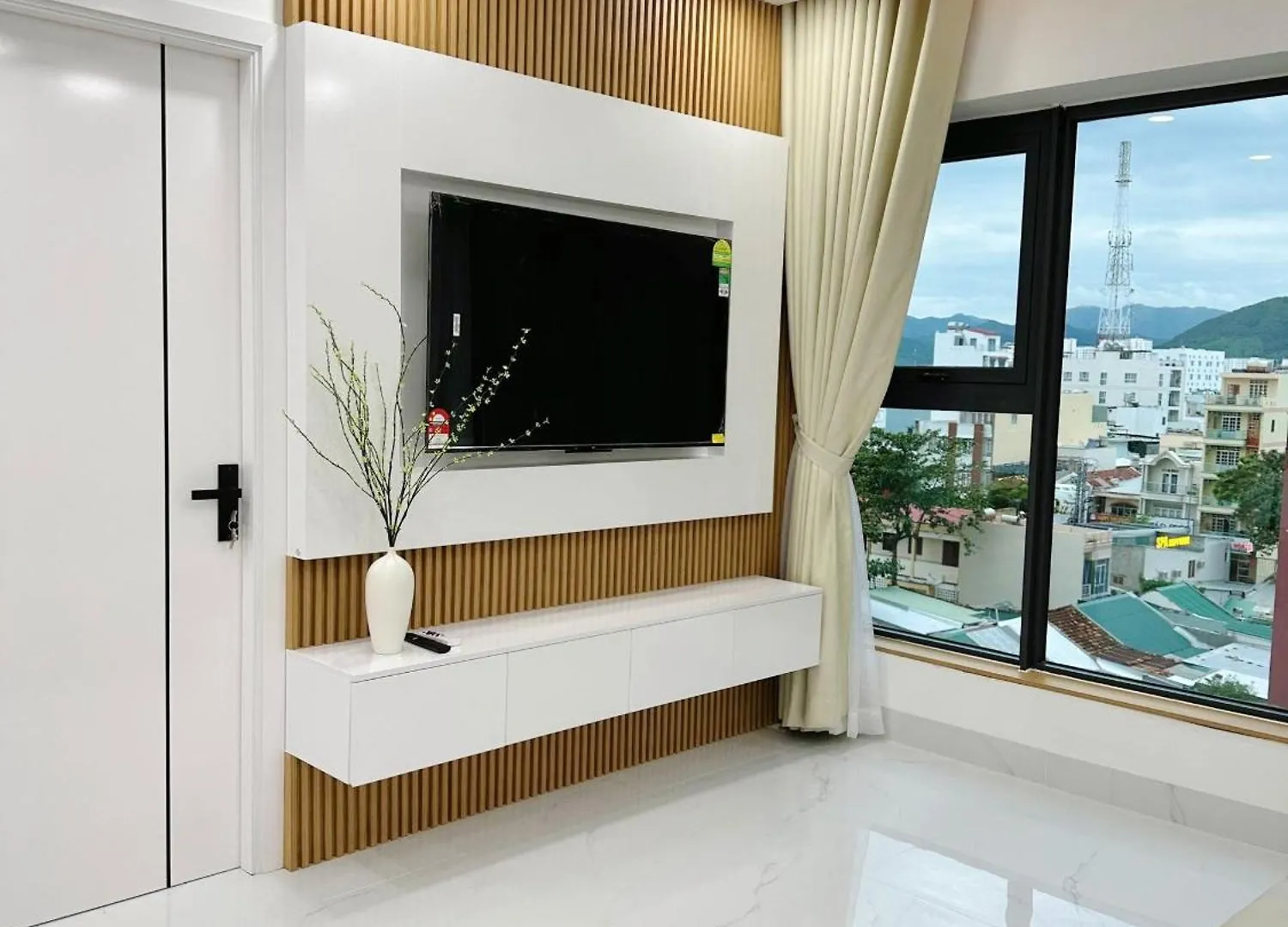 Strand Apartment Nha Trang