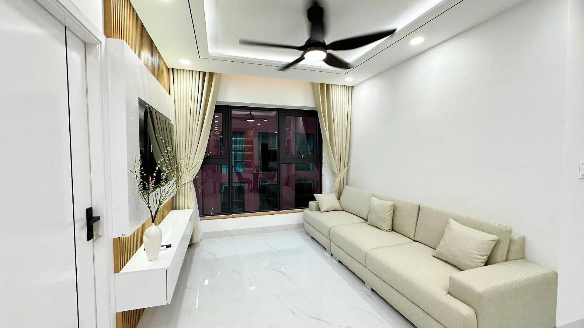 Strand Apartment Nha Trang Vietnam